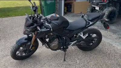 Located: High Level Immaculate Condition. Only 440 KMS Specs in photos. Selling as I am upgrading. N...