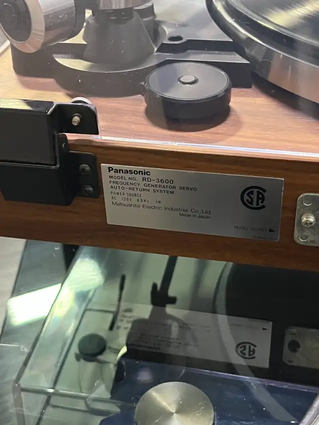 Vintage Panasonic Turntable in Stereo Systems & Home Theatre in City of Toronto - Image 6