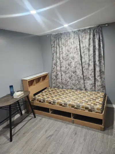 Neat and clean room available for girl PRIVATE room