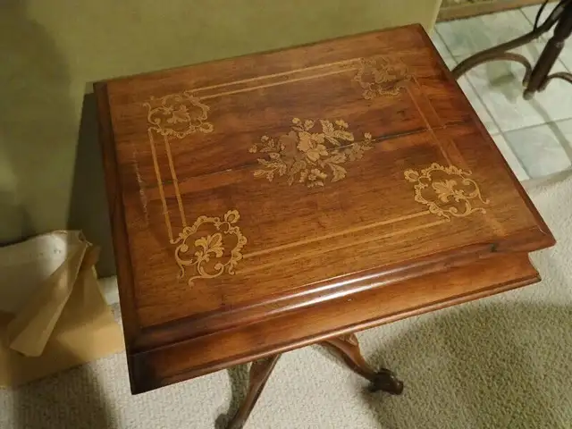 Antique Sewing  Table in Other Tables in Kelowna - Image 3