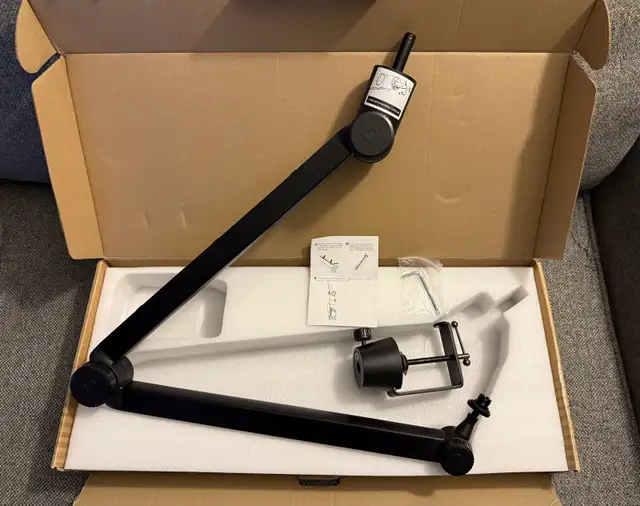 Heavy duty Microphone Arm Stand. New!  in Pro Audio & Recording Equipment in City of Toronto - Image 4