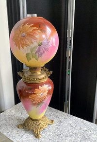 Two foot tall Gone with the wind globe oil lamp 