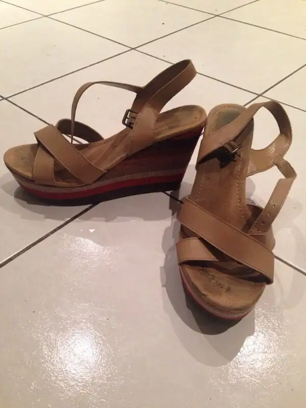 Variety of women's heels size 10 in Women's - Shoes in Markham / York Region - Image 6