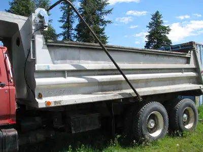 1989 Ford F900 Diesel Turbo, in good shape, tandem dump truck, 250,694 klms, 7.8litre Brazilian 6 Di...