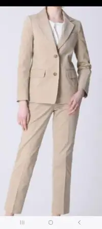 Lady’s modern and neutral clolor suits