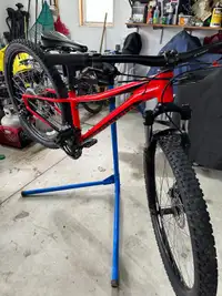 2019 Specialized Pitch 27.5" XS Children's Bicycle