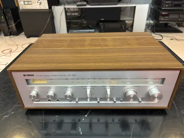 Vintage Yamaha Stereo Receiver  in Stereo Systems & Home Theatre in Kitchener / Waterloo - Image 3