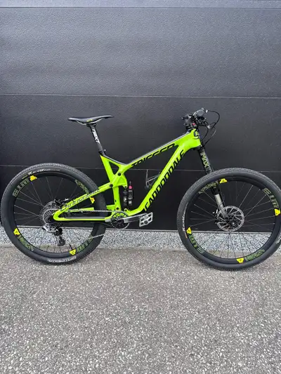 2017 Cannondale Trigger Carbon 1 Size medium Amazing super light bike, handles incredible with the s...