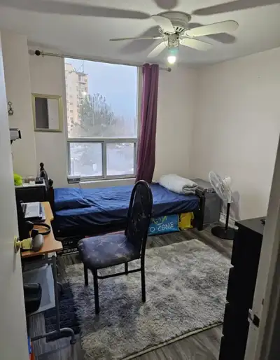Private Condo Room for Rent – $725 (All-Inclusive) Address: 3120 Kirwin Ave, Mississauga, ON L5A 3R2...