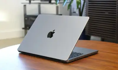 Mint condition MacBook Pro M2 Pro chip. 16GB RAM - 512 SSD. Space grey. Comes with original box and...