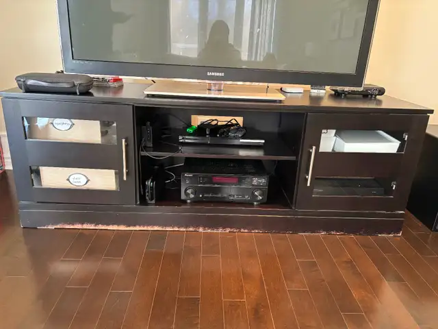 Free tv/entertainment unit in Free Stuff in Ottawa - Image 2