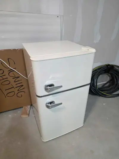 Vintage style mini fridge, View more