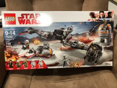 Still sealed. Pickup only in Ottewell. Retired set. Won't negotiate.