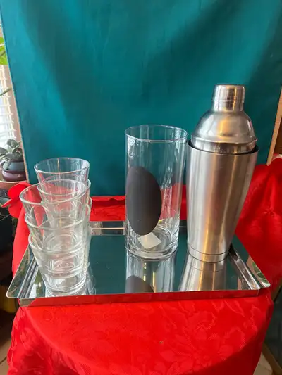 Small Cocktail Shaker Set with Tray, View more