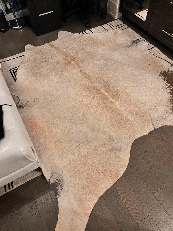 Real cow hide carpet 7 and a half feet by 6 feet in Rugs, Carpets & Runners in City of Toronto - Image 4