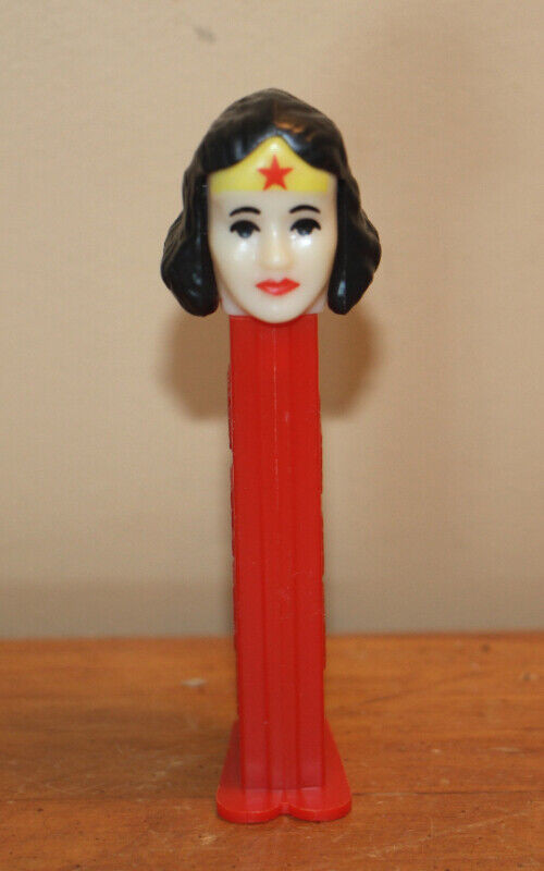 Vintage Wonder Woman Pez in Arts & Collectibles in London