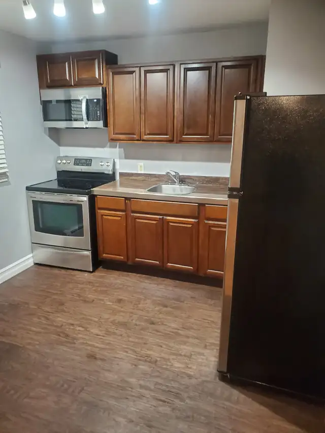 1 Bdr renovated non smoking apartment 51 Jackson Rd Dartmouth