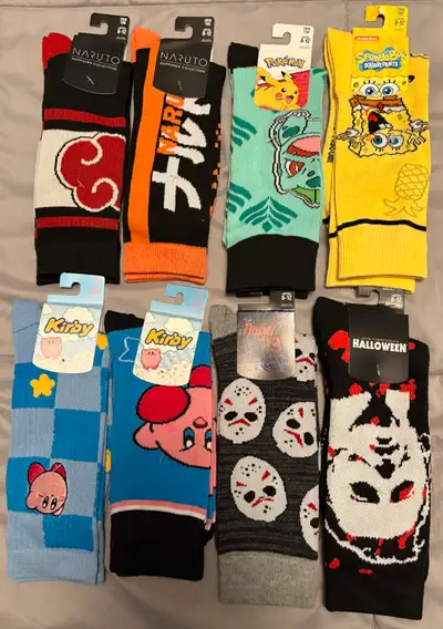 8 LICENSED CREW SOCKS!!!!!!!, View more