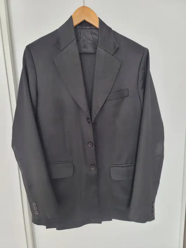 Men’s Black Full Terry Wool Suit including Trouser (Medium Size) in Men's in Mississauga / Peel Region - Image 2