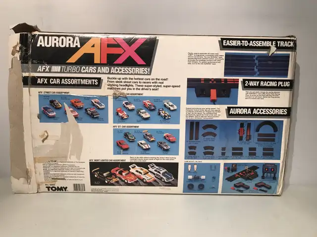 Vintage 1987 AFX Aurora Ghost Racer Toy Slot Car Set Tomy in Toys & Games in Ottawa - Image 3