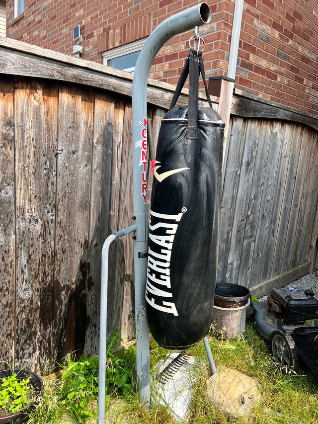 Punching bag with stand in Exercise Equipment in Oshawa / Durham Region