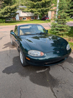 1999 Mazda MX-5 Top trim