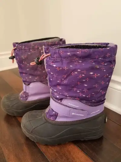 Columbia boots size 4Y, View more