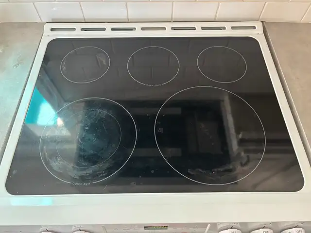 Cuisinière Frigidaire électrique encastrable in Stoves, Ovens & Ranges in Longueuil / South Shore - Image 3