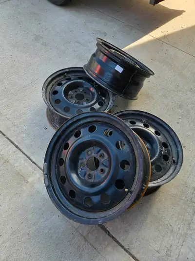 18” Steel Rims w/ TPMS - 5x114.3 (5x4.5") - $60 takes all 4 Clearing space - priced to go. Set of 4...