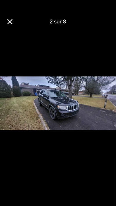 Beau Jeep Grand Cherokee 2011 230km Va extrêmement bien! V6 3.6 Tres propre Vient sur mags 20po d’or...