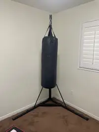 Heavy bag boxing equipment