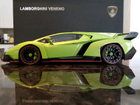 1:18 Diecast Autoart Signature Lamborghini Veneno Green