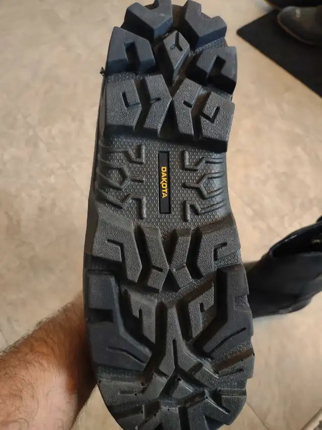Dakota Safety Boots in Men's Shoes in Ottawa - Image 4