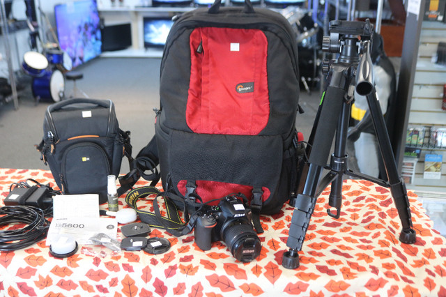 DSRL Nikon D5600 Kit W/ Carry Bag, Backpack, Tripod (#39581-2) in Cameras & Camcorders in City of Halifax