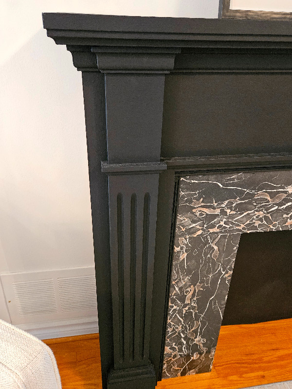 Fireplace Mantel includes Insert in Fireplace & Firewood in Mississauga / Peel Region - Image 2