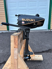 Suzuki DT2 outboard motor