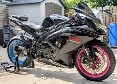 2008 GSX-R750 with 36,000 km. Second owner. Well maintained and mechanically solid. Recent maintenan...