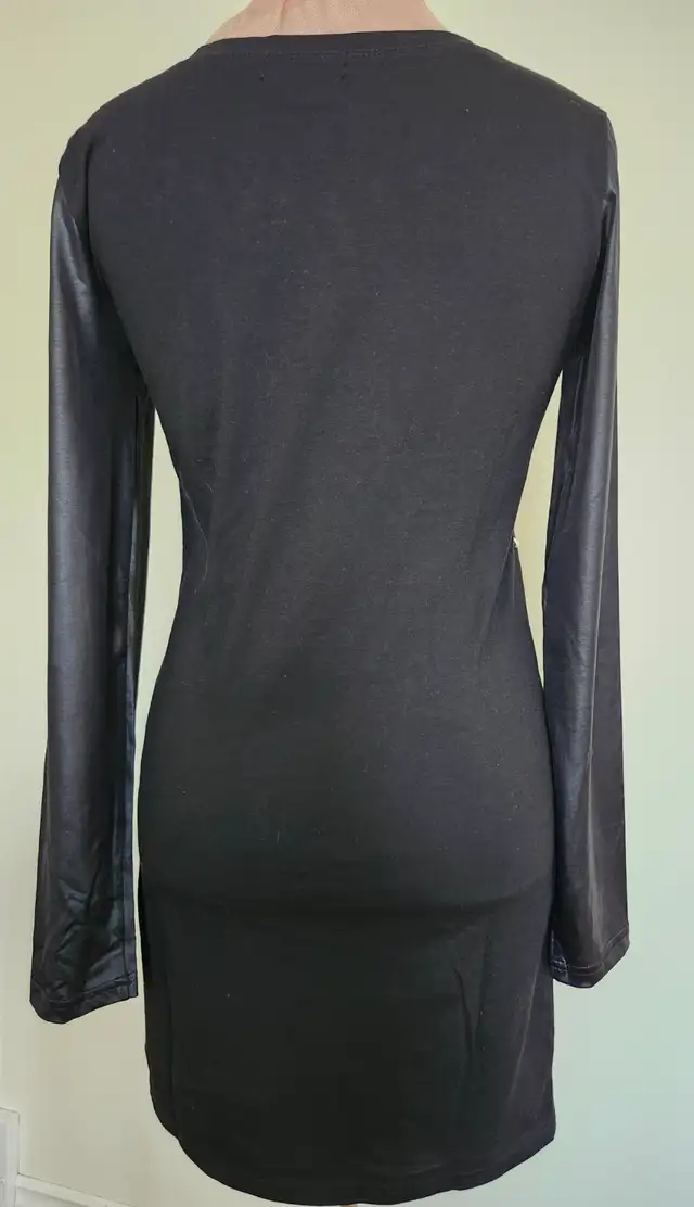 Black, metallic beaded mini dress in Women's - Dresses & Skirts in Kitchener / Waterloo - Image 3