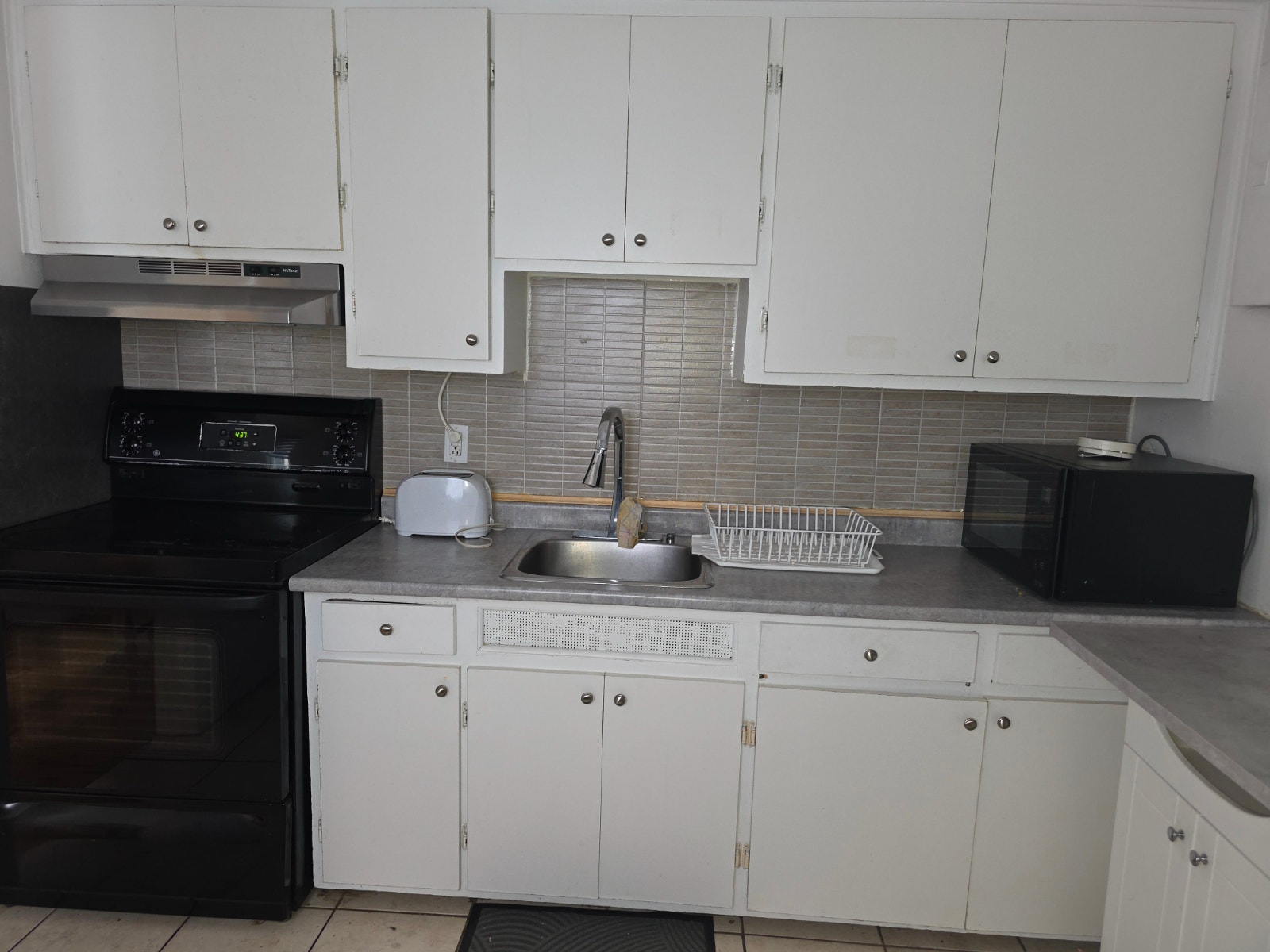 5061 Saint Denis Street — photo 1