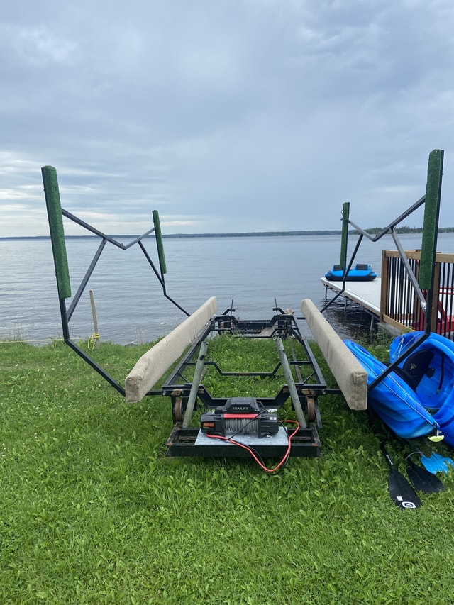 Boat lift Rail system Boat Parts, Trailers & Accessories Winnipeg
