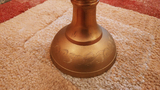 Vase de laiton  / Brass vase dans Art et objets de collection  à Ville de Montréal - Image 3