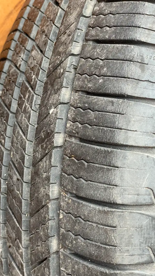 Toyota rav 4 rims and tires in Tires & Rims in City of Toronto - Image 10