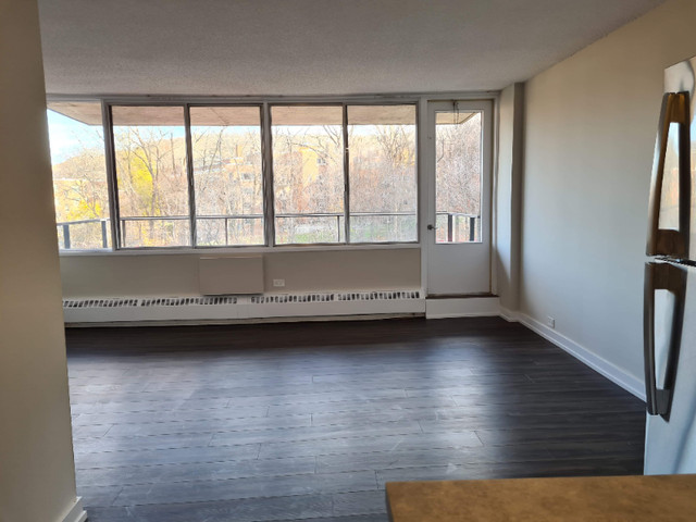 Lease Transfer - Studio Apartment in Rockhill CDN - from May 1st in Long Term Rentals in City of Montréal - Image 2