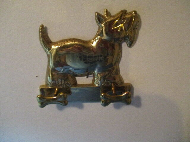 RARE MCGREGOR SCOTCH TERRIER DOG KEY HOLDER-BRASS-COLLECTIBLE! dans Art et objets de collection  à Laval/Rive Nord - Image 2