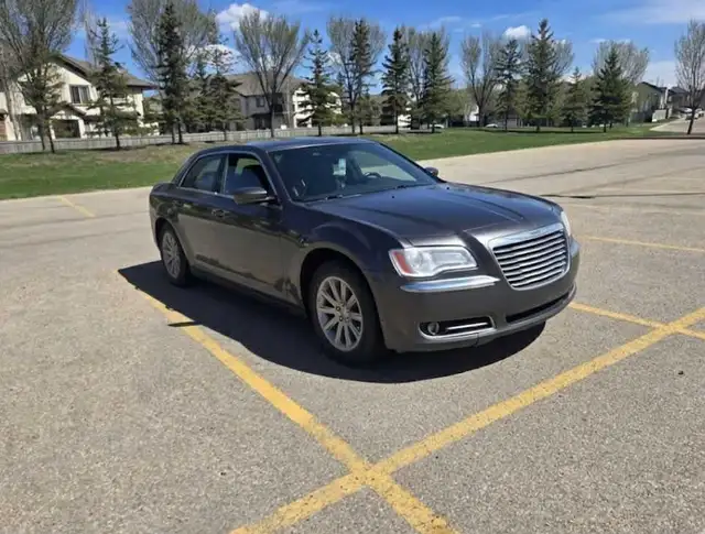 2014 Chrysler 300512180183819898883