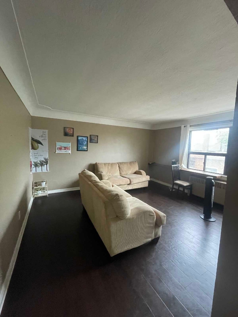 AVAIL Nov 01 ($1,590) – 2 Bedroom Apt Downtown Hamilton 2