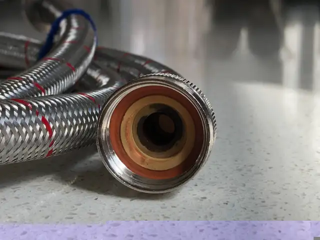 NEW  6FT  BRAIDED  WASHING  MACHINE  HOSE in Washers & Dryers in Kitchener / Waterloo - Image 4