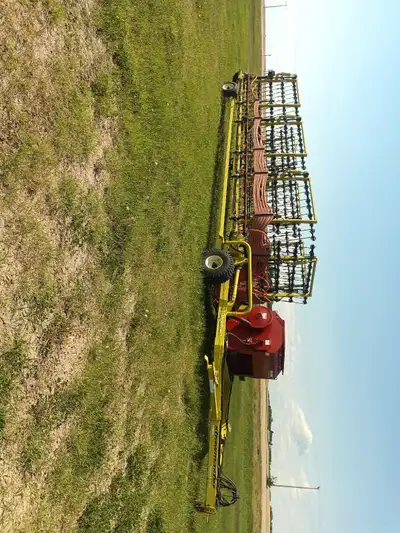 2012 Degleman 7000 series 70' heavy harrow. Brand New 5/8 carbide tines, never used. 2015 Valmar app...