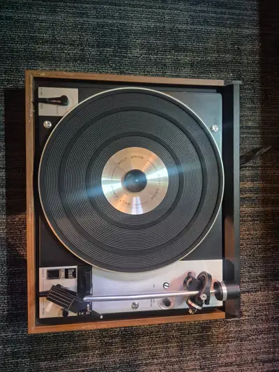 Dual type 160 recorde player in fantastic condition - includes original dust cover with no scratches...