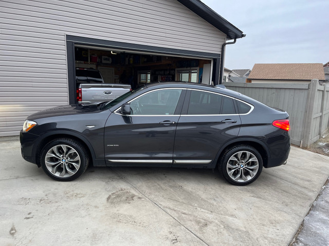 2018 BMW X4 xdrive 28i in Cars & Trucks in Strathcona County - Image 2